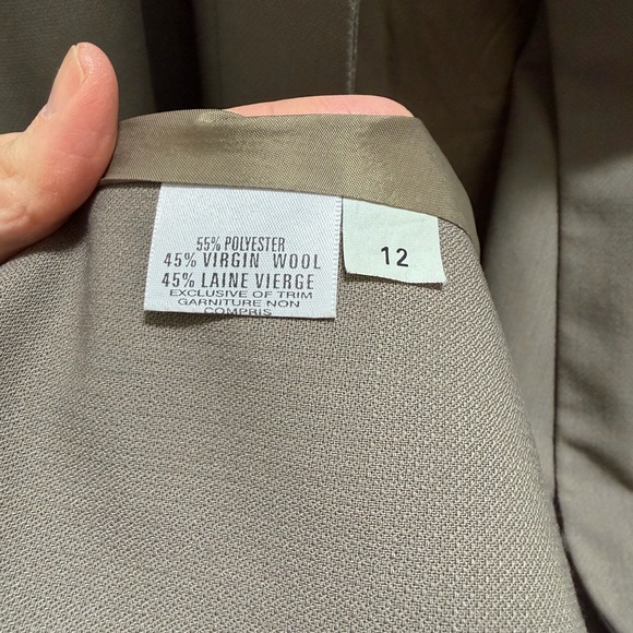 Vintage Holt Renfrew Wool blend Taupe Trench Coat with Waist Belt - Picture 9 of 10